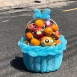 GIỎ TRÁI CÂY KÈM LƯỚI NHIỀU MÀU THEO YÊU CẦU